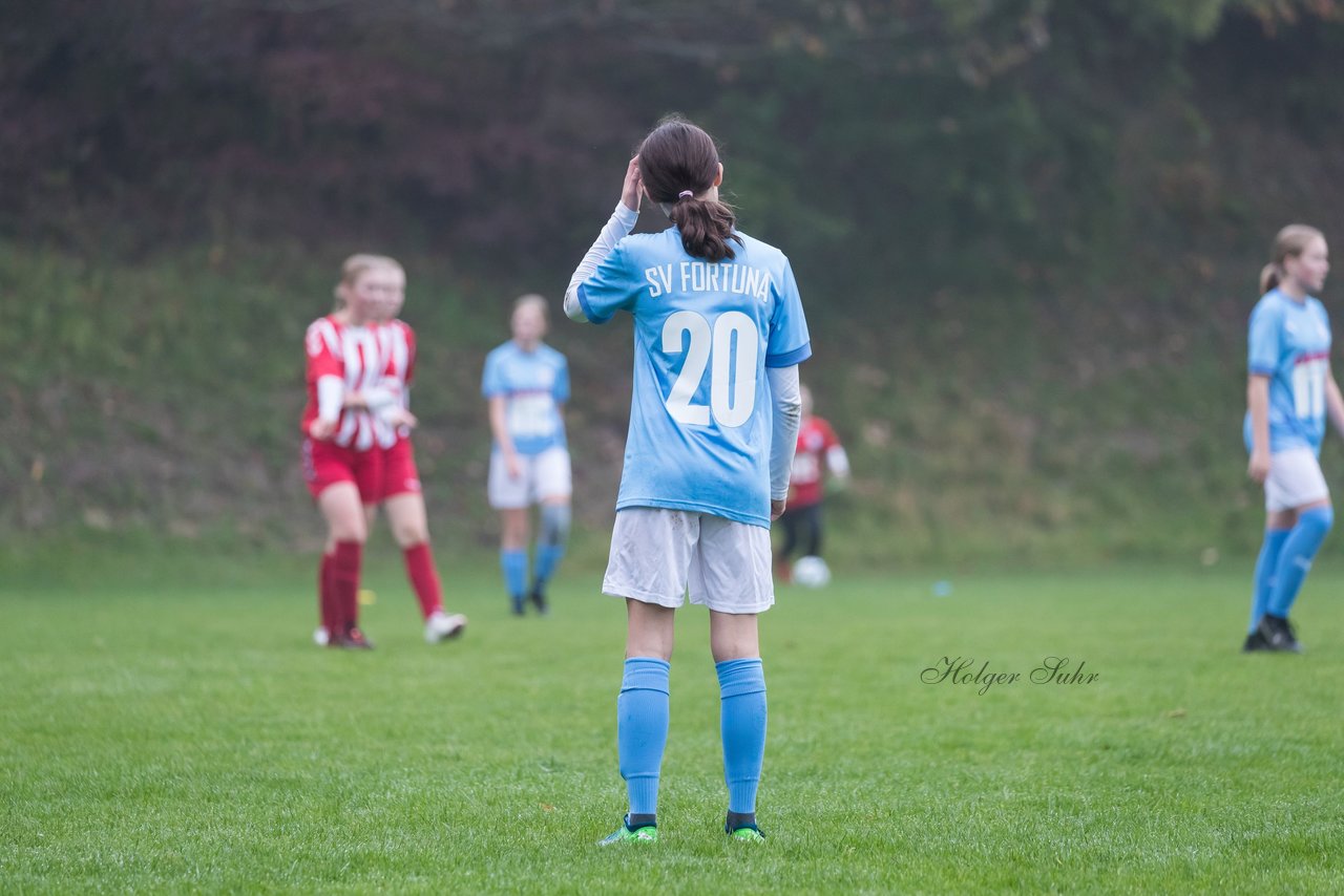 Bild 73 - wBJ TuS Tensfeld - SV Fortuna St. Juergen